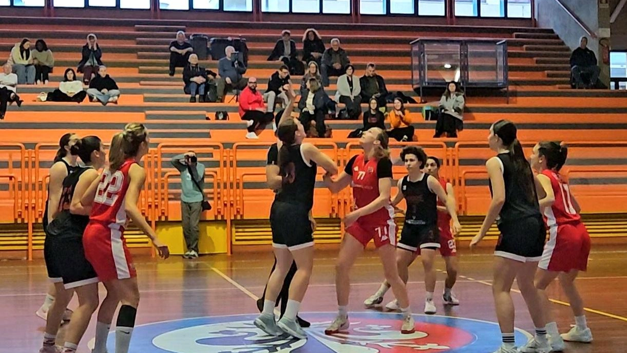 Firenze Academy supera Green Le Mura Spring 62-51 nel campionato di basket femminile
