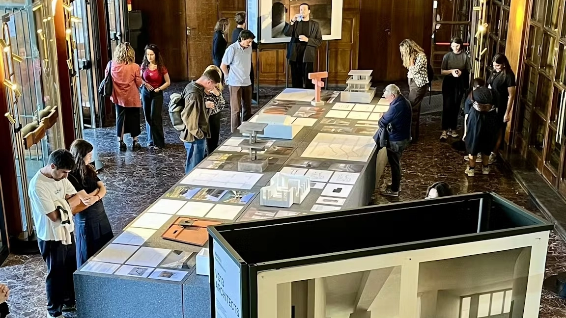Ingresso della Palazzina Reale che ospita la mostra