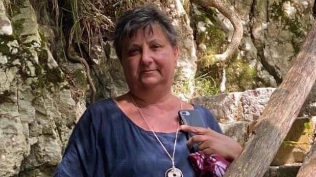 L'Istituto Comprensivo Lucca 7 piange la scomparsa della professoressa Antonietta Cuoco, ricordata per la sua sensibilità e professionalità. Funerali a Salerno e messa a Lucca in suo onore.