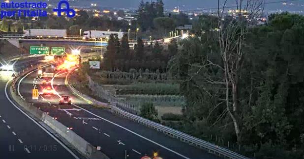 Incidente in A11 oggi, chiuso il tratto tra Pistoia e Prato Ovest. Uscita obbligatoria e disagi Incidente in A11 oggi, chiuso il tratto tra Pistoia e Prato Ovest. Uscita obbligatoria e disagi
