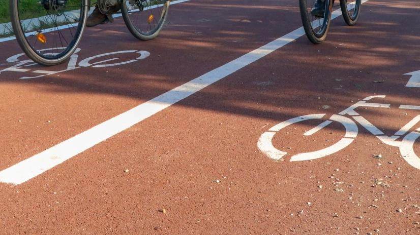 Una pista ciclabile. (foto di repertorio) Una pista ciclabile. (foto di repertorio)