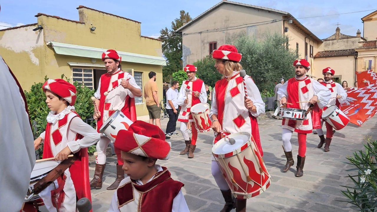 Grande partecipazione al 47° corteggio che si è svolto a Badia a Pacciana con la rievocazione della tregua fra l’abate e Castruccio