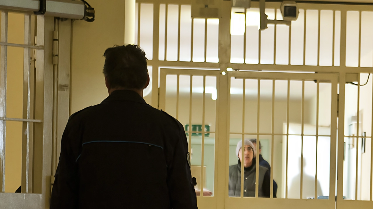 È una polveriera il carcere di Capanne. Almeno secondo l’ennesimo episodio di violenza che si è verificato. Una rivolta che... È una polveriera il carcere di Capanne. Almeno secondo l’ennesimo episodio di violenza che si è verificato. Una rivolta che...