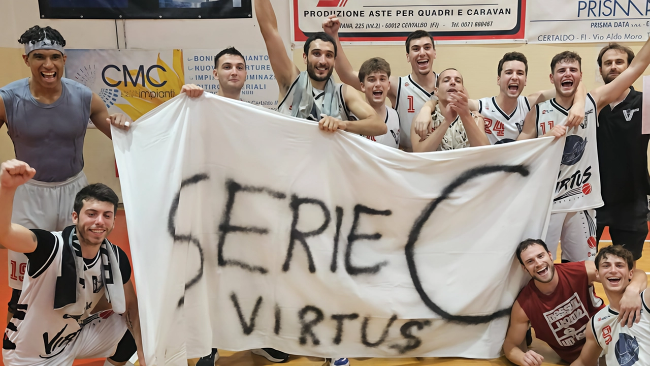 La Virtus Certaldo esultante dopo la conquista della promozione in Serie C arrivata in gara-5 La Virtus Certaldo esultante dopo la conquista della promozione in Serie C arrivata in gara-5