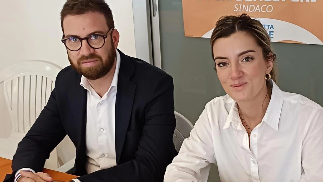 Il sindaco Luca Benesperi e l’assessore al Bilancio, Ambra Torresi, illustrano le cifre nel dettaglio. L’approvazione del documento consente di applicare l’avanzo Il sindaco Luca Benesperi e l’assessore al Bilancio, Ambra Torresi, illustrano le cifre nel dettaglio. L’approvazione del documento consente di applicare l’avanzo
