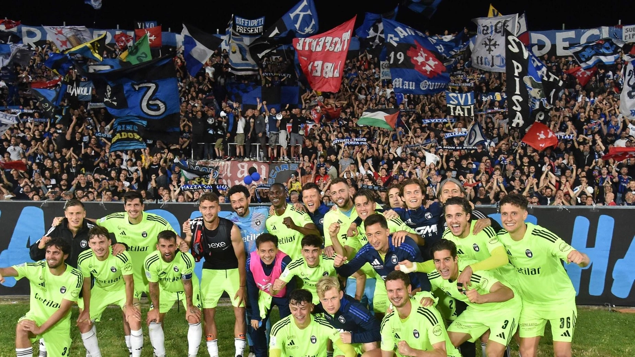 Il Pisa trionfa contro la Cremonese, con Inzaghi che trascina la squadra in Serie A. Prestazioni brillanti in campo.