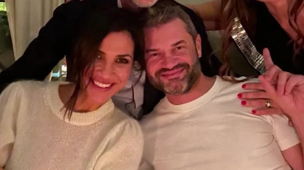 Enrico Bartolini e Roberta Morise nella cena pre matrimoniale in cui sono stati festeggiati dagli amici Enrico Bartolini e Roberta Morise nella cena pre matrimoniale in cui sono stati festeggiati dagli amici