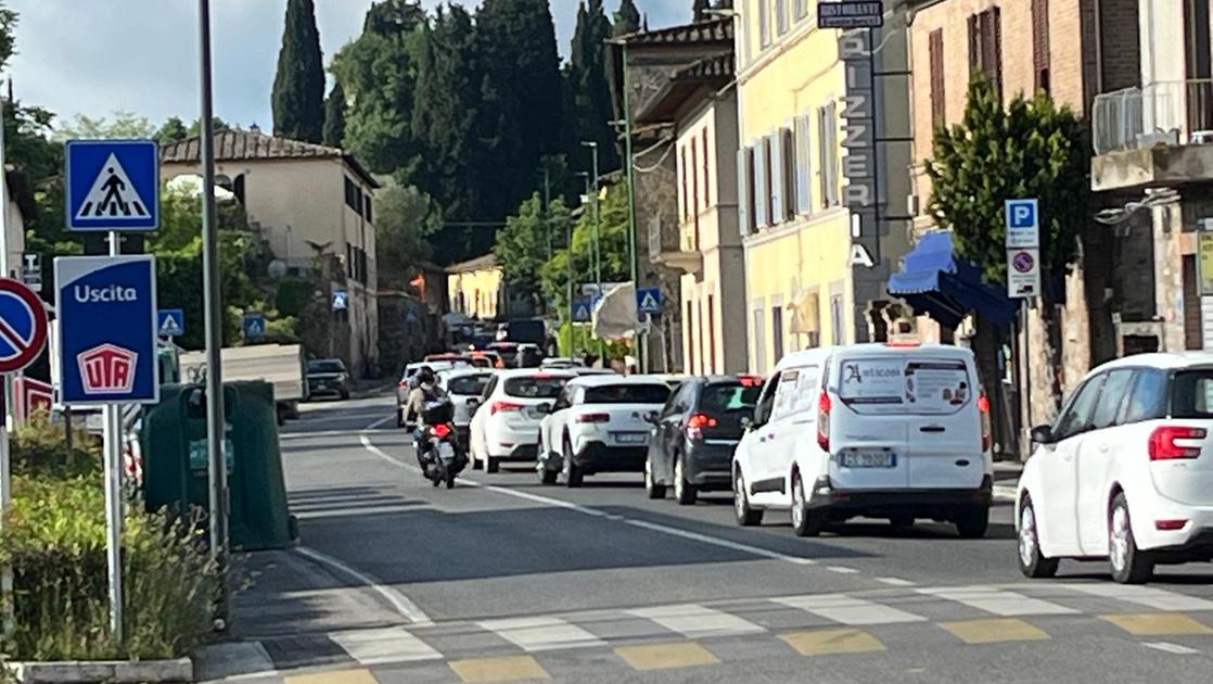 Lavori sulla Tangenziale a Siena, traffico paralizzato : città in tilt