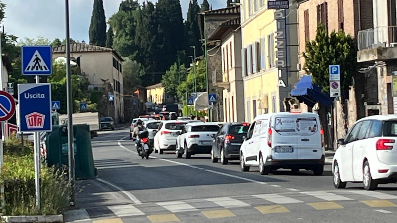 Lavori sulla Tangenziale a Siena, traffico paralizzato: città in tilt