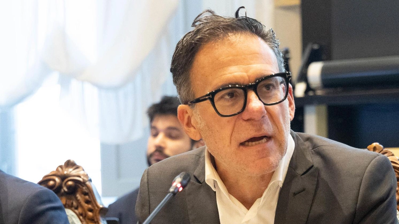 Il sindaco Michele Conti: «Aggiungiamo un altro tassello importante del quadro complessivo che riguarda il nostro stadio cittadino» Il sindaco Michele Conti: «Aggiungiamo un altro tassello importante del quadro complessivo che riguarda il nostro stadio cittadino»