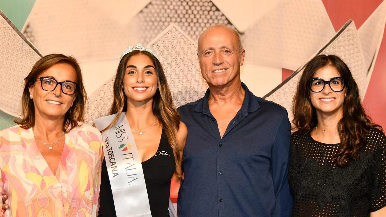 Ofelia Passaponti con la famiglia: i genitori e la sorella la sostengono in tutto Ofelia Passaponti con la famiglia: i genitori e la sorella la sostengono in tutto