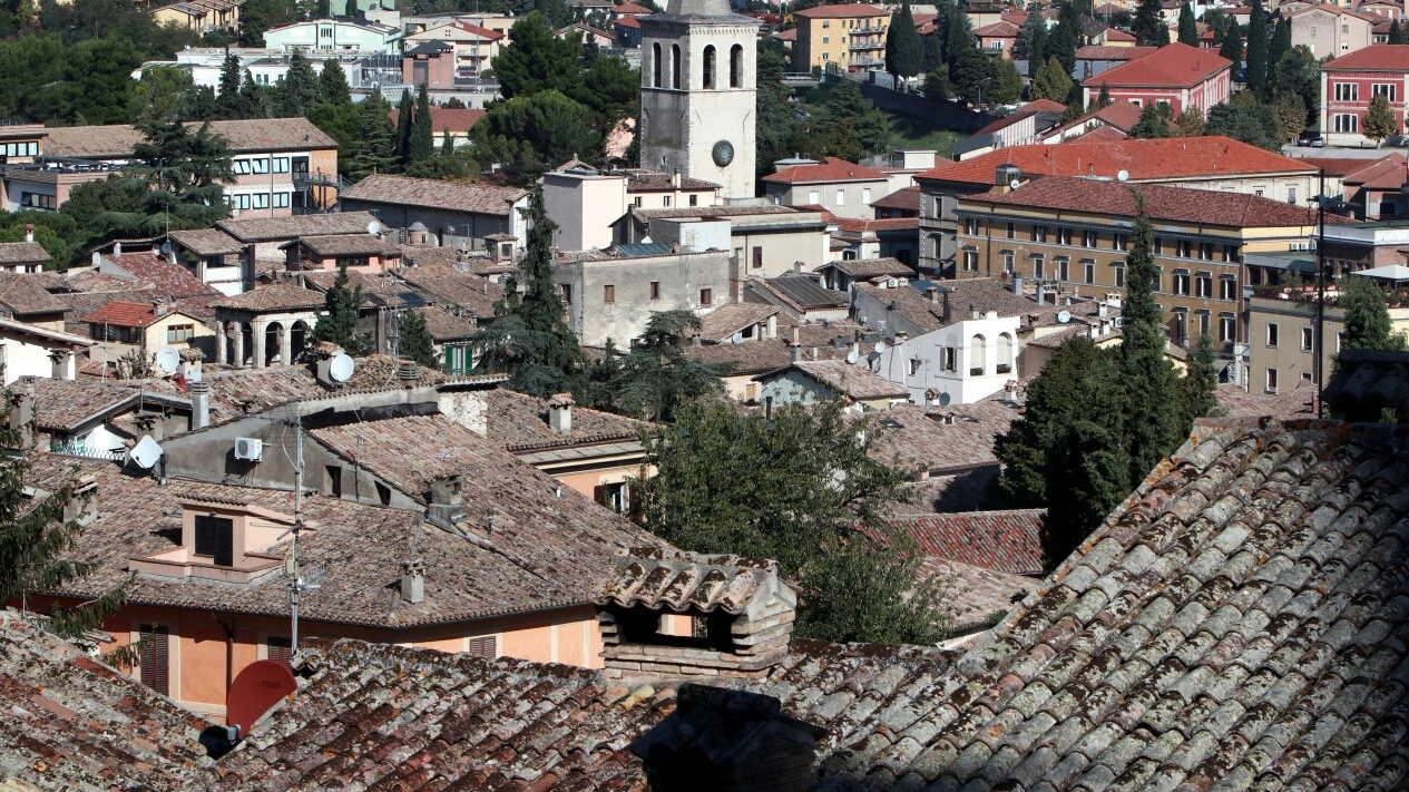 Epicentro individuato a sette chilometri di profondità tra le frazioni di Madonna di Lugo e Croceferro