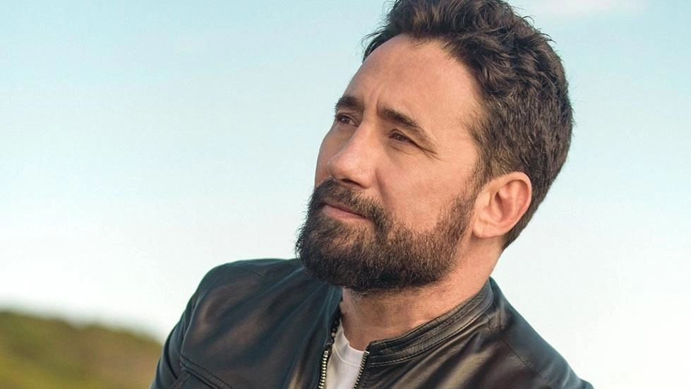 La band romana guidata da Federico Zampaglione chiude il ciclo di appuntamenti estivi. Gli inizi negli anni ’90, poi il successo con ’Per me è importante’ e ’La descrizione di un attimo’. La band romana guidata da Federico Zampaglione chiude il ciclo di appuntamenti estivi. Gli inizi negli anni ’90, poi il successo con ’Per me è importante’ e ’La descrizione di un attimo’.