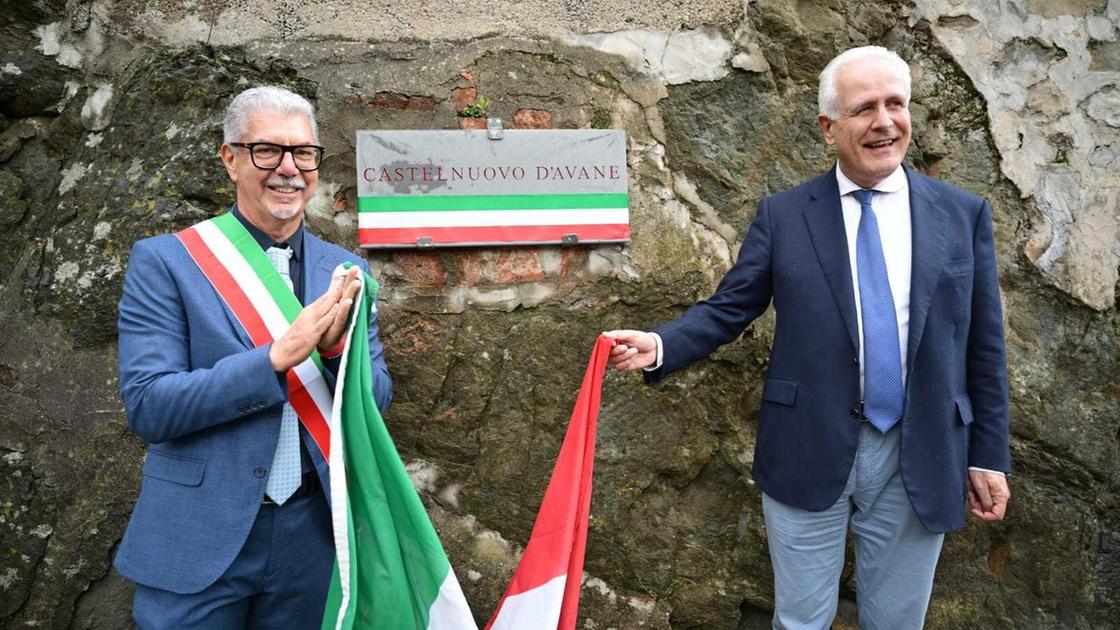 Tre progetti per la memoria. Caccia ai mecenati per Castelnuovo Tre progetti per la memoria. Caccia ai mecenati per Castelnuovo
