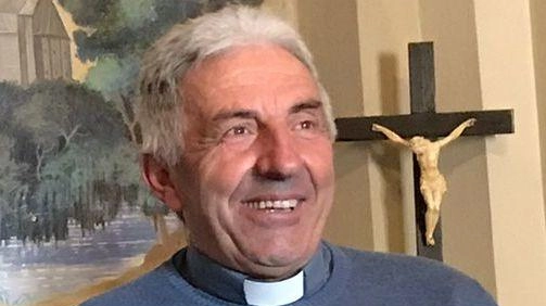 Don Armando Zappolini guida la Caritas diocesana con attività che coinvolgono anche molti giovani Don Armando Zappolini guida la Caritas diocesana con attività che coinvolgono anche molti giovani
