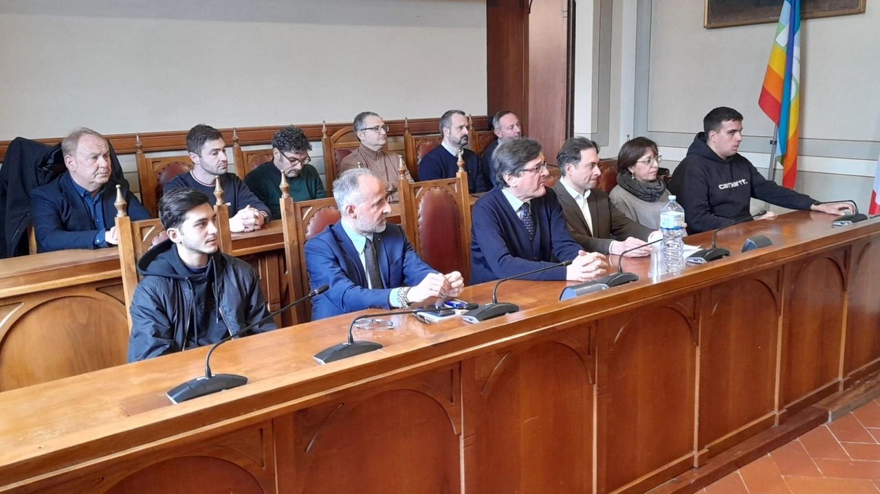 Imprenditori e istituzioni presentano il progetto a. Palazzo delle Laudi Imprenditori e istituzioni presentano il progetto a. Palazzo delle Laudi