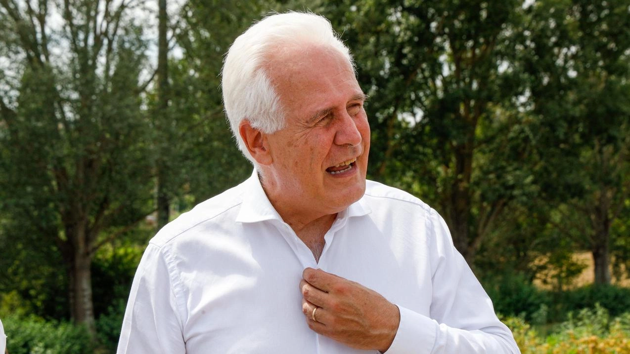 Il presidente della Regione Toscana Eugenio Giani ricandidato alla guida del centrosinistra e sostenuto anche dal M5s Il presidente della Regione Toscana Eugenio Giani ricandidato alla guida del centrosinistra e sostenuto anche dal M5s