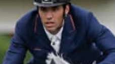 Roberto Turchetto conquista il secondo posto al Toscana Tour, sfidando cavalieri di fama mondiale all'Arezzo Equestrian Centre.