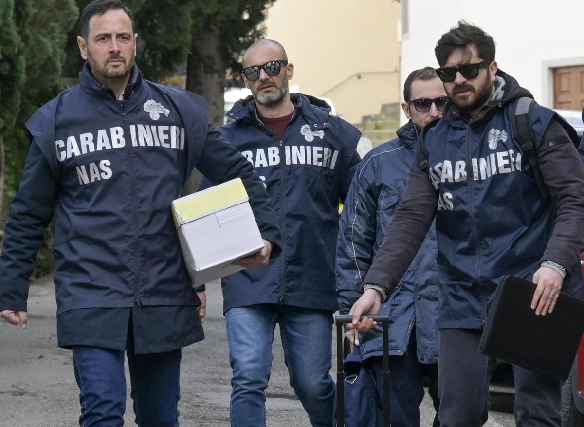 sporco diffuso chiuso un bar oltre settemila euro di multe