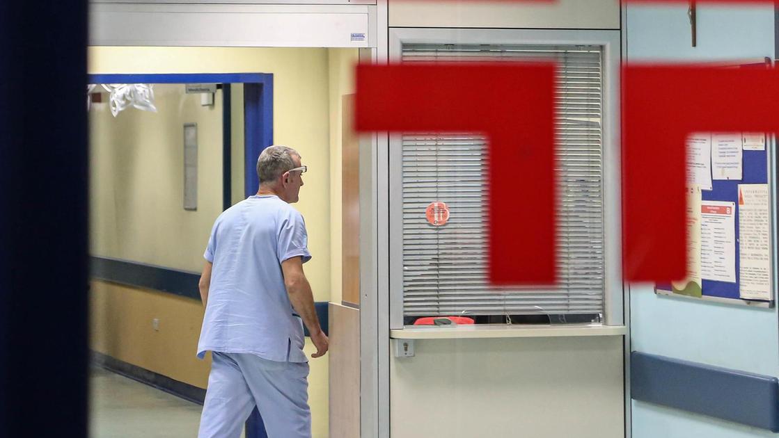 Aggredito con un palo. Indagato il collega Aggredito con un palo. Indagato il collega