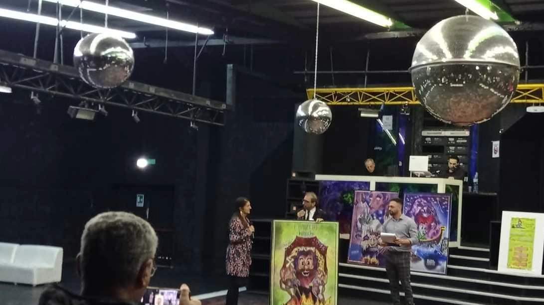 Alla discoteca New line di Orbetello Scalo, l’anticipazione di come verranno realizzati i sei carri allegorici Alla discoteca New line di Orbetello Scalo, l’anticipazione di come verranno realizzati i sei carri allegorici