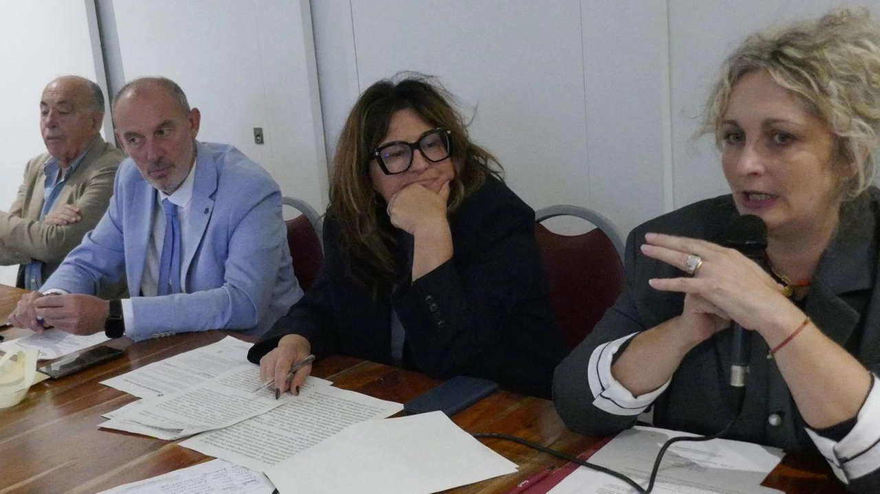 L’assessora Bartalini all’Assemblea di Federalberghi Prato e Provincia foto Attalmi L’assessora Bartalini all’Assemblea di Federalberghi Prato e Provincia foto Attalmi