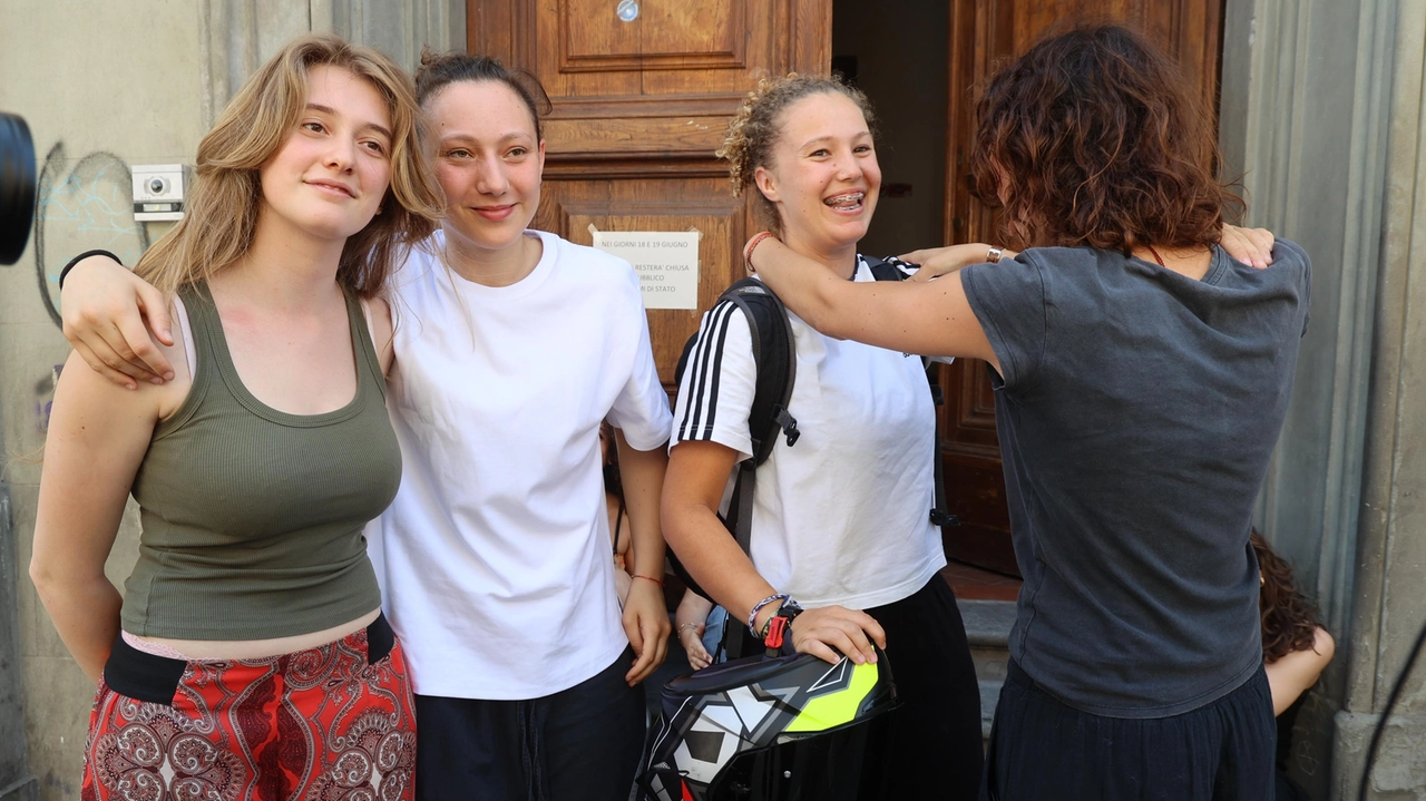 Firenze, primo giorno di esami di Maturità (Giuseppe Cabras/New Press Photo) Firenze, primo giorno di esami di Maturità (Giuseppe Cabras/New Press Photo)