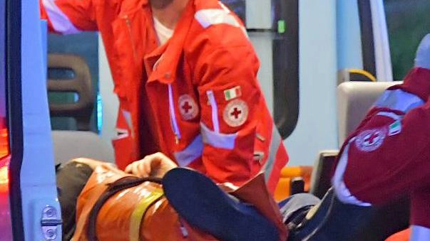 Aggrediti e rapinati in pieno centro. È successo nella serata di martedì, intorno alle 22. Secondo quanto ricostruito, due uomini...