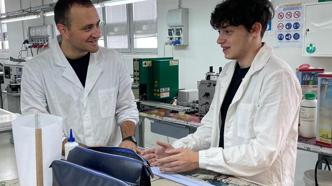 La crisi del lusso si combatte in aula. Nuovi corsi e intelligenza artificiale La crisi del lusso si combatte in aula. Nuovi corsi e intelligenza artificiale