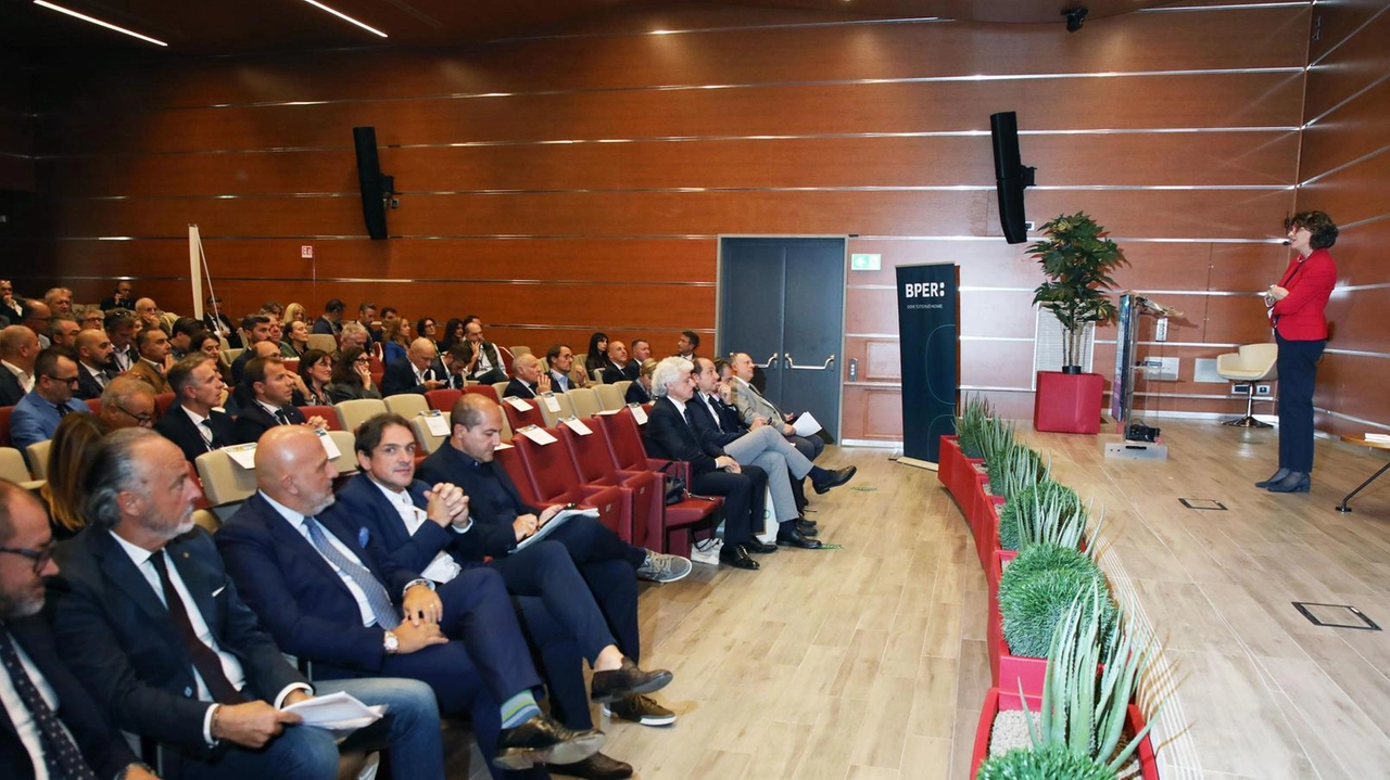 Un momento del convegno moderato dalla vicedirettrice de La Nazione, Cristina Privitera Un momento del convegno moderato dalla vicedirettrice de La Nazione, Cristina Privitera