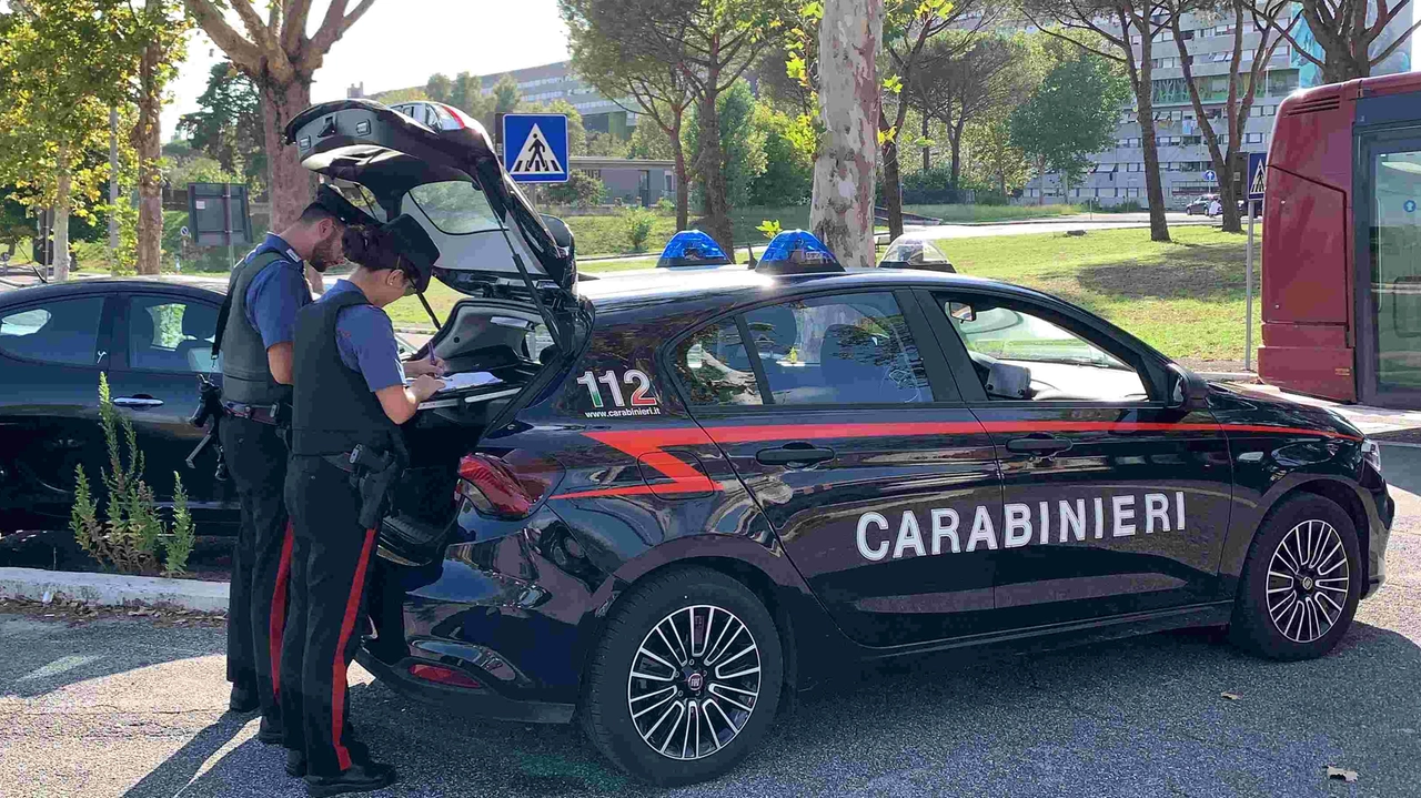 I carabinieri della stazione di Castelfiorentino e del Norm della compagnia di Empoli hanno arrestato il 53enne accusato di maltrattamenti in famiglia (foto d’archivio)