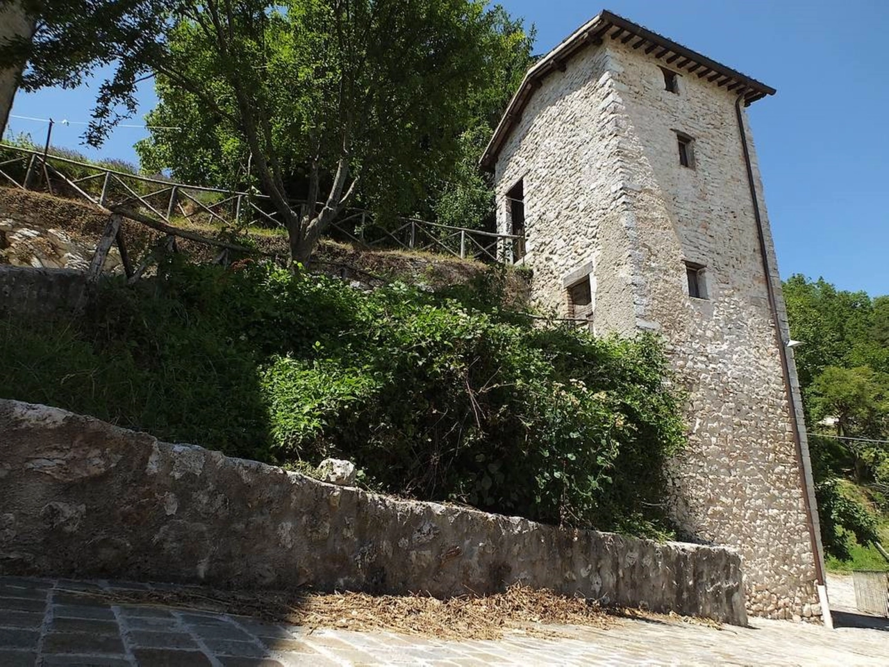Sellano, castello di Cammoro