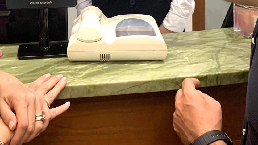 A partire dal primo settembre, le strutture ricettive e le locazioni turistiche a Lucca dovranno acquisire il Codice Identificativo Nazionale (Cin) per scopi di identificazione e promozione. Il Cin sarà ottenibile tramite la piattaforma digitale della Banca Dati Nazionale delle Strutture Ricettive. Per ulteriori dettagli, consultare l'informativa regionale sul sito della Regione Toscana. A partire dal primo settembre, le strutture ricettive e le locazioni turistiche a Lucca dovranno acquisire il Codice Identificativo Nazionale (Cin) per scopi di identificazione e promozione. Il Cin sarà ottenibile tramite la piattaforma digitale della Banca Dati Nazionale delle Strutture Ricettive. Per ulteriori dettagli, consultare l'informativa regionale sul sito della Regione Toscana.
