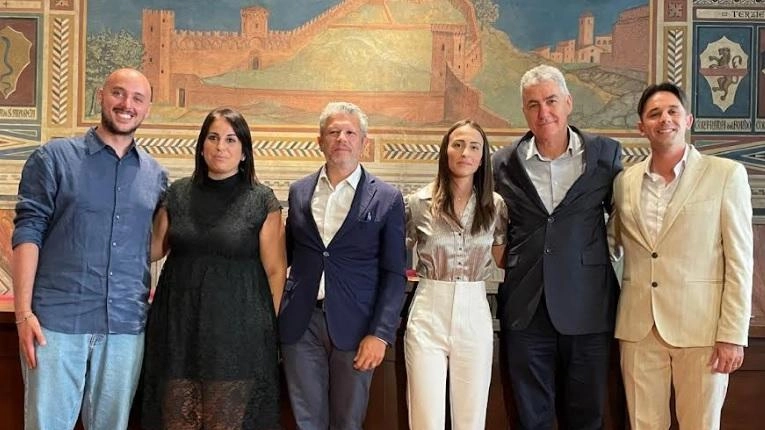 L’assessore a bilancio e personale si è dimesso per nuovi incaricgi lavorativi. La voce circolava da tempo nella politica locale. Già partito il toto-rimpasto. L’assessore a bilancio e personale si è dimesso per nuovi incaricgi lavorativi. La voce circolava da tempo nella politica locale. Già partito il toto-rimpasto.