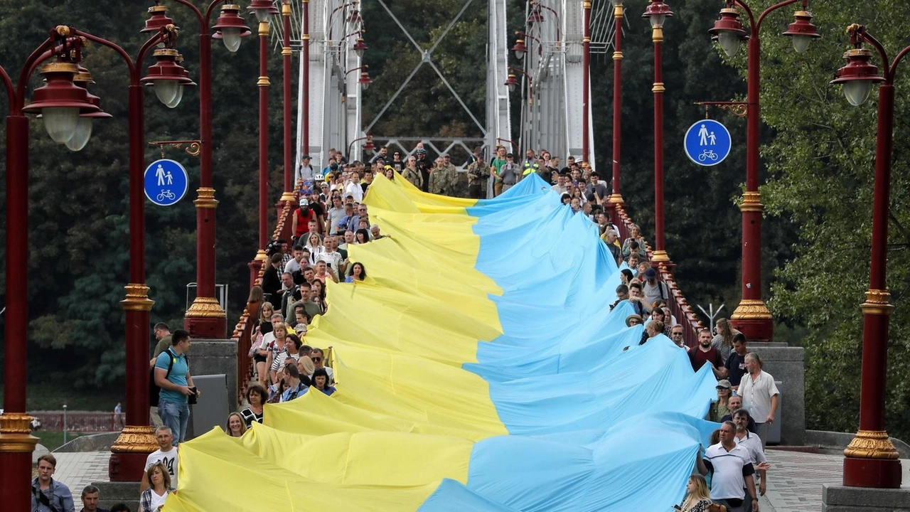 Lo zar 'non fa accordi, lui prende', scrive Kyiv Independent
