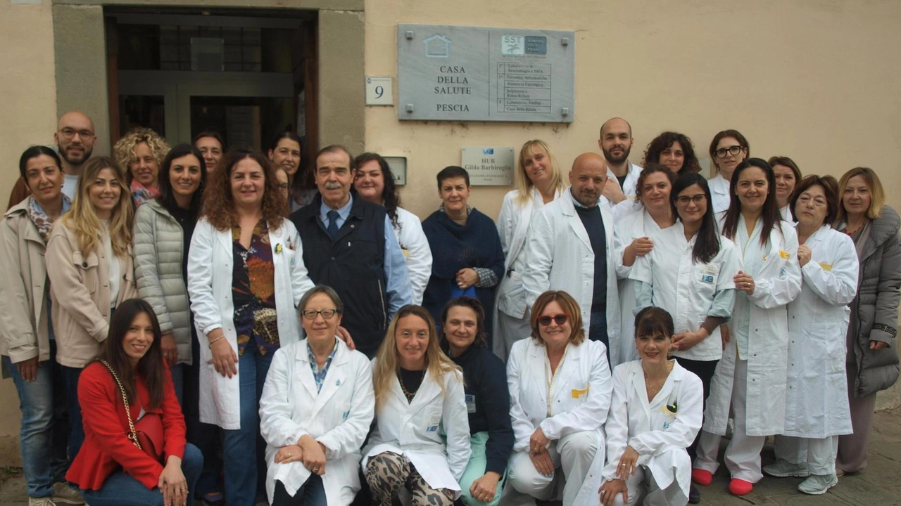 L’intitolazione in memoria della dottoressa scomparsa con una targa affissa al Cosma e Damiano. L’intitolazione in memoria della dottoressa scomparsa con una targa affissa al Cosma e Damiano.
