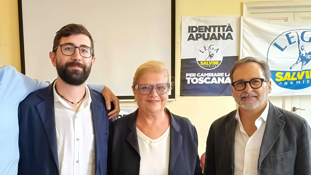 Al centro la quarta candidata per nelle liste della Lega, Elisabetta Alberti, con il sindaco Francesco Persiani