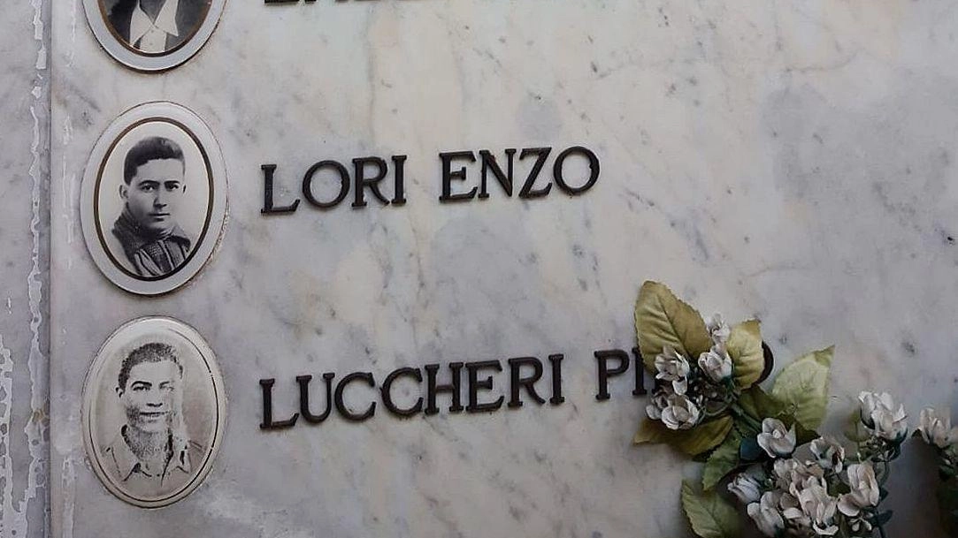 Da caporalmaggiore della Marina tedesca a collaboratore di fiducia della Brigata Muccini. Esempio di patriottismo internazionalista, Jacobs fu ucciso a Sarzana il 3 novembre del ’44. Da caporalmaggiore della Marina tedesca a collaboratore di fiducia della Brigata Muccini. Esempio di patriottismo internazionalista, Jacobs fu ucciso a Sarzana il 3 novembre del ’44.