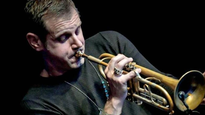 Fabrizio Bosso è un famoso trombettista e compositore di fama internazionale Fabrizio Bosso è un famoso trombettista e compositore di fama internazionale
