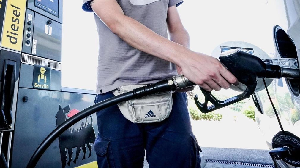 A frenare l’inflazione a Perugia anche il calo registrato nei prezzi dei carburanti