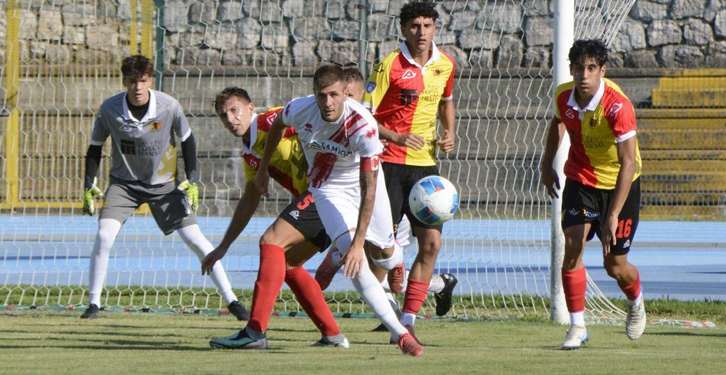 grifone vinta la prima sconfitto il poggibonsi