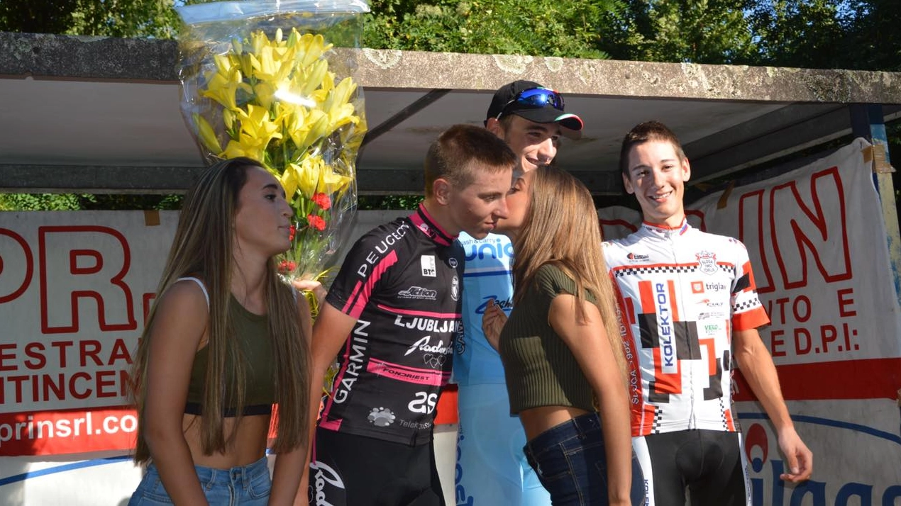 Un giovanissimo Tadej Pogacar quando da juniores nel 2016 giunse terzo