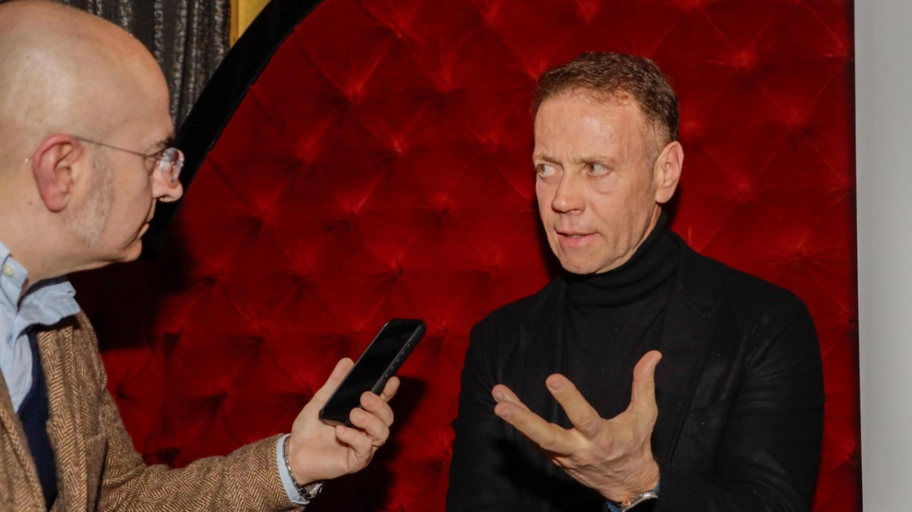Rocco Siffredi sarà il 18 ottobre alle 21 al teatro Cartiere Carrara Rocco Siffredi sarà il 18 ottobre alle 21 al teatro Cartiere Carrara