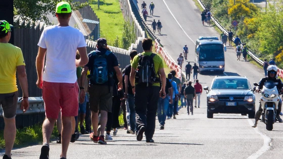 Una foto di repertorio di turisti nel Mugello Una foto di repertorio di turisti nel Mugello