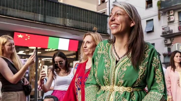 Una festa tra musica, cibo e spettacoli, un incontro fra culture. nel quartiere più multietnico della città. Ecco Deklassat@: al Soccorso venerdì dalle 18 alle 22 Una festa tra musica, cibo e spettacoli, un incontro fra culture. nel quartiere più multietnico della città. Ecco Deklassat@: al Soccorso venerdì dalle 18 alle 22