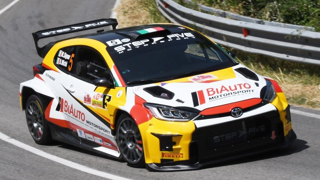 Signor e Michi in azione, vincitori del 17° Rally di Reggello-Incisa e Figline Valdarno Signor e Michi in azione, vincitori del 17° Rally di Reggello-Incisa e Figline Valdarno
