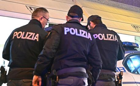 Fratelli rapinati in casa da una banda: tre indagati per l’assalto ai due commercianti spezzini Fratelli rapinati in casa da una banda: tre indagati per l’assalto ai due commercianti spezzini