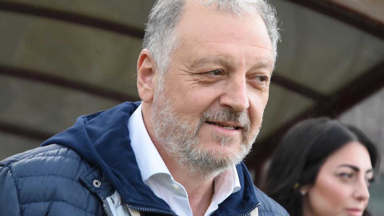 Guglielmo Manzo, presidente dell’Arezzo: il club da giorni ha presentato l’iscrizione Guglielmo Manzo, presidente dell’Arezzo: il club da giorni ha presentato l’iscrizione