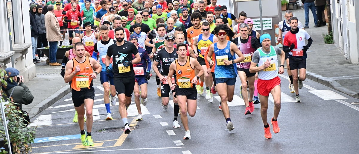 Maratonina di Tavarnelle, foto e classifica della 42esima edizione