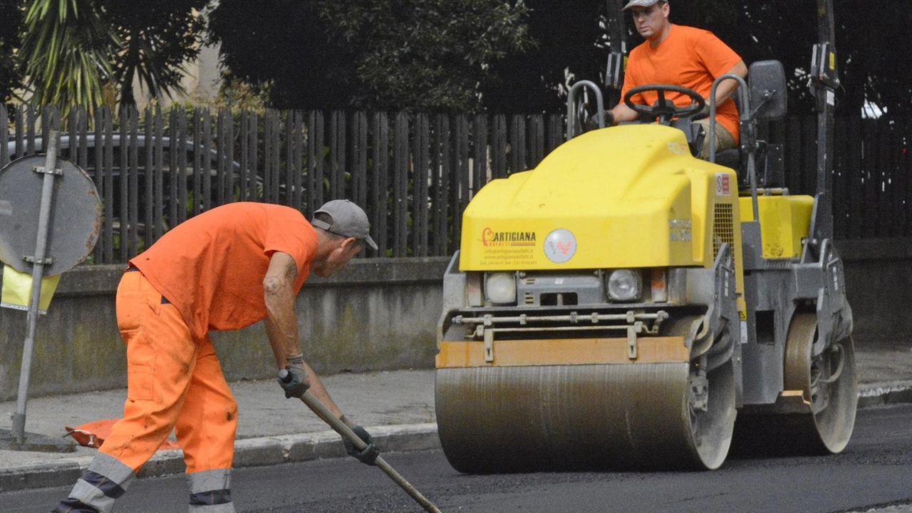 Sulle strade di Fucecchio sono in programma interventi di miglioramento da circa 70mila euro (foto d’archivio) Sulle strade di Fucecchio sono in programma interventi di miglioramento da circa 70mila euro (foto d’archivio)